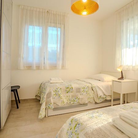 נייביצה Apartman Polje מראה חיצוני תמונה