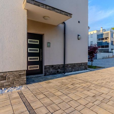 נייביצה Apartman Polje מראה חיצוני תמונה